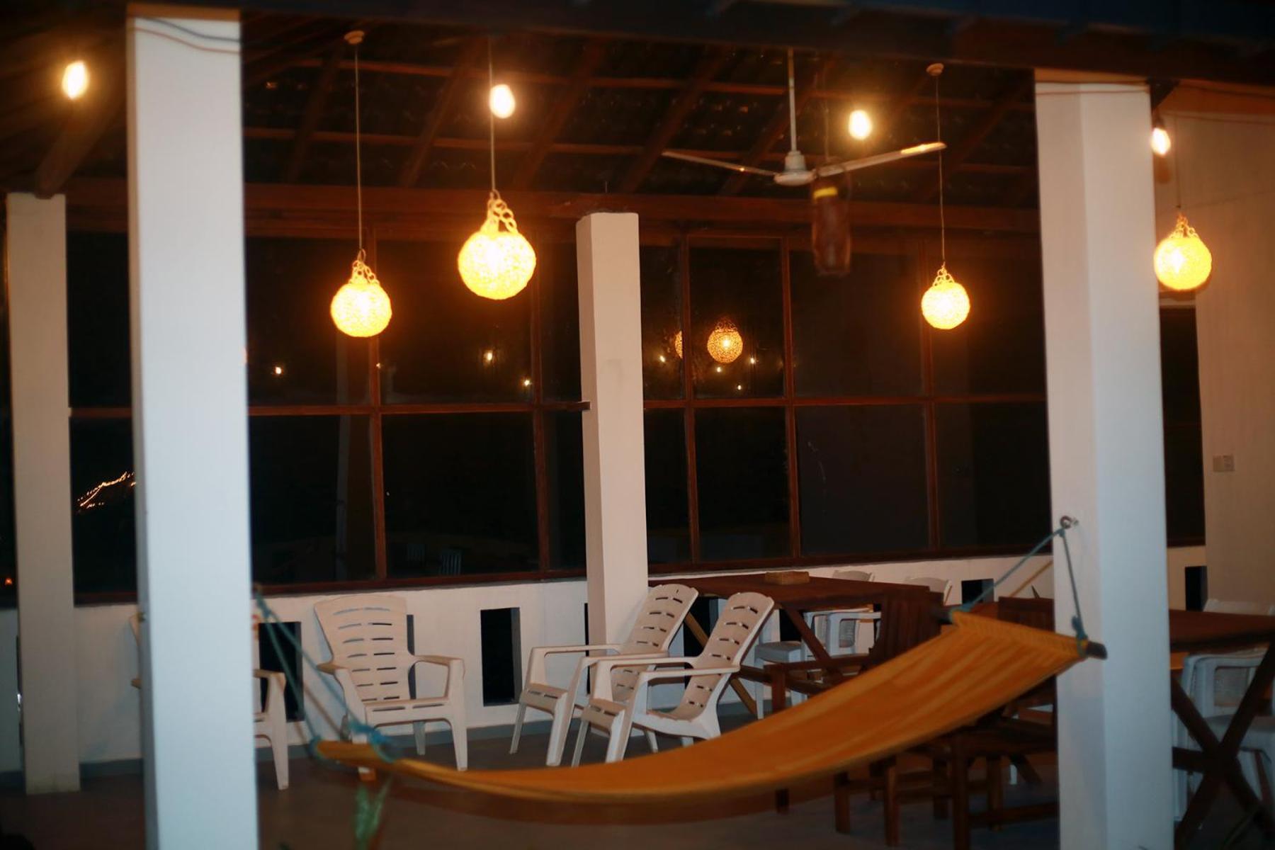 Shehara Sun Surf Lodge Midigama-Est Extérieur photo