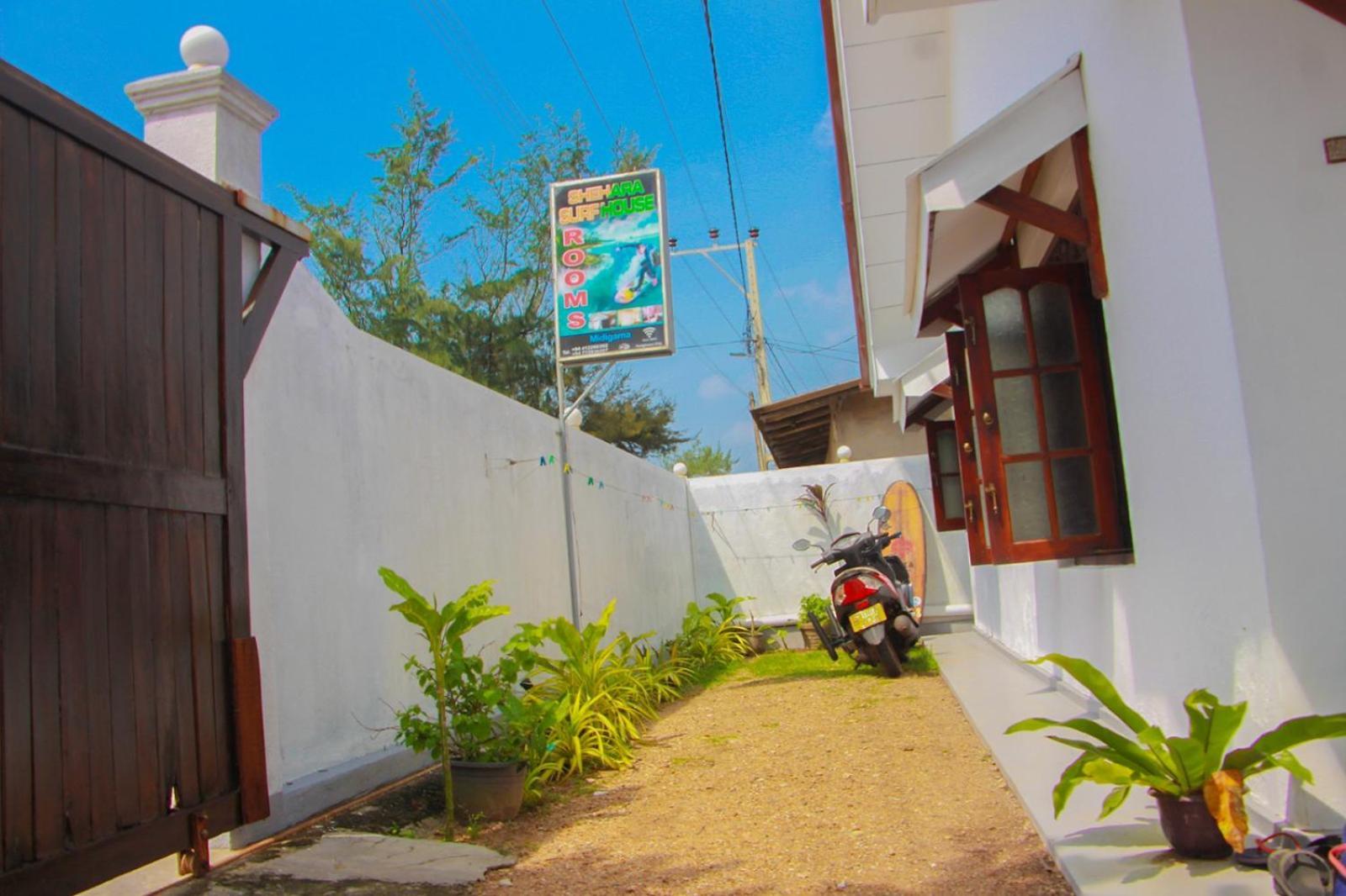 Shehara Sun Surf Lodge Midigama-Est Extérieur photo